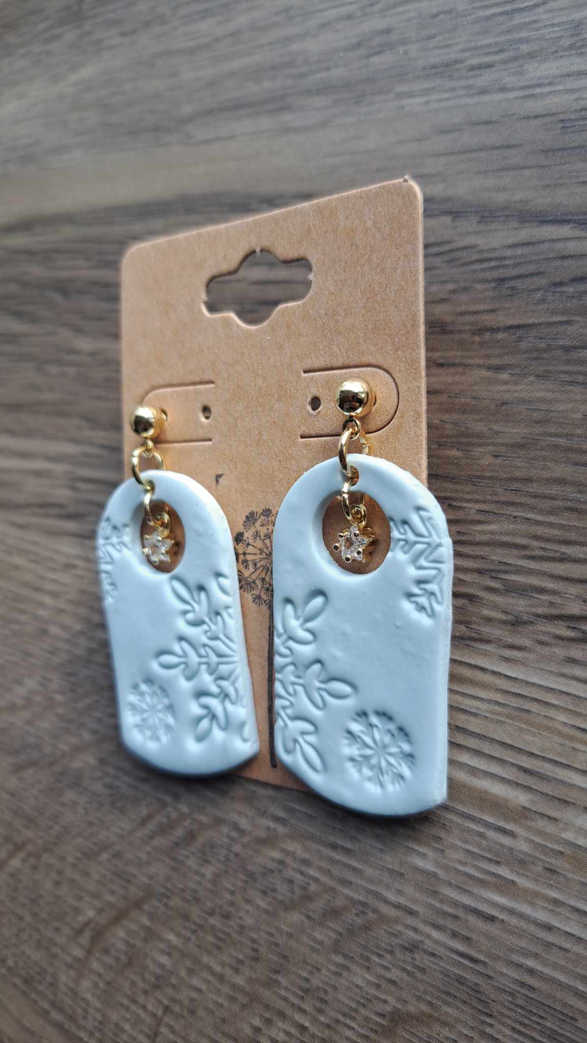 Blizzard Arch Polymer Clay Dangle Earrings (T)