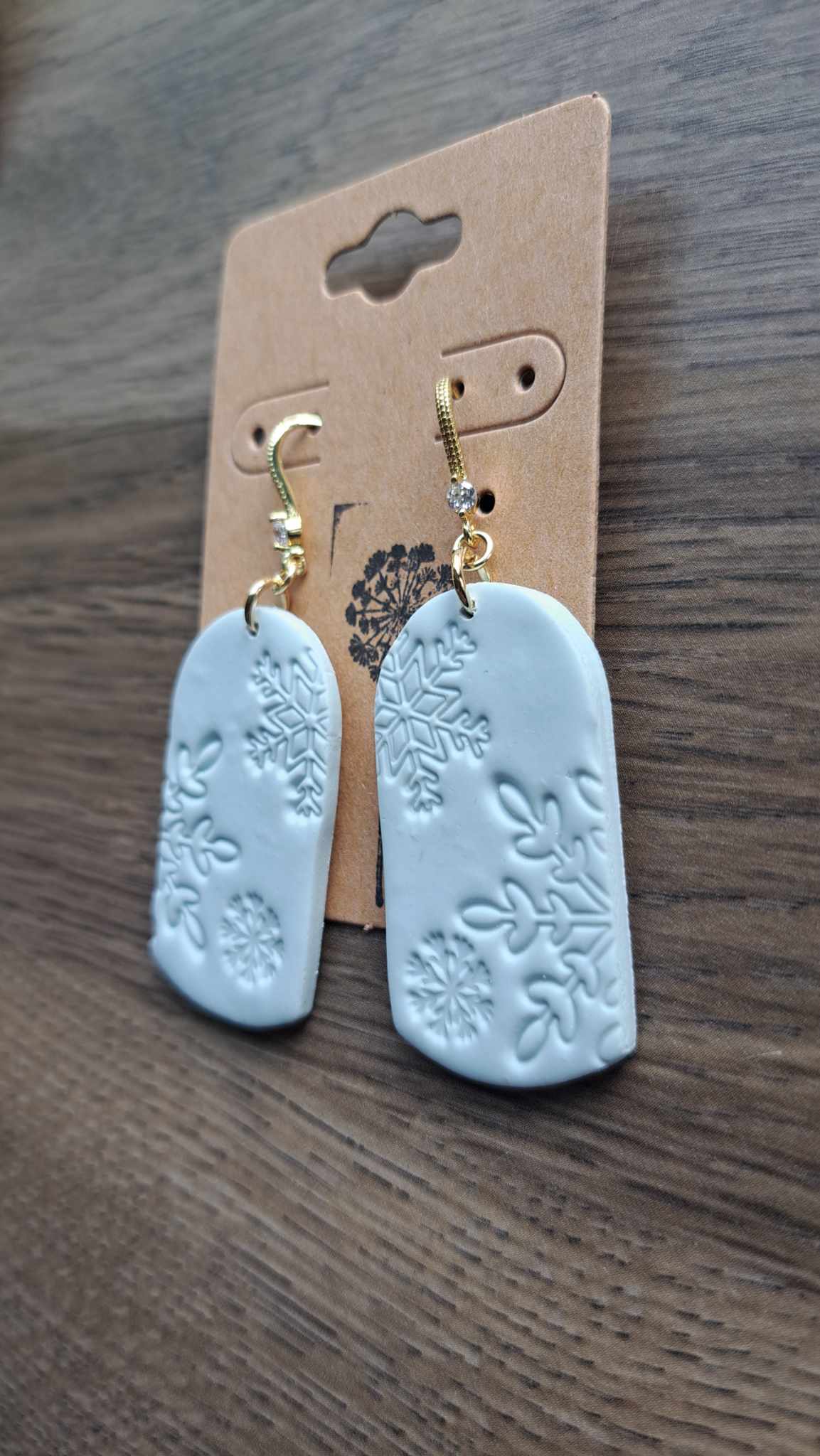 Blizzard Arch Polymer Clay Dangle Earrings (U)