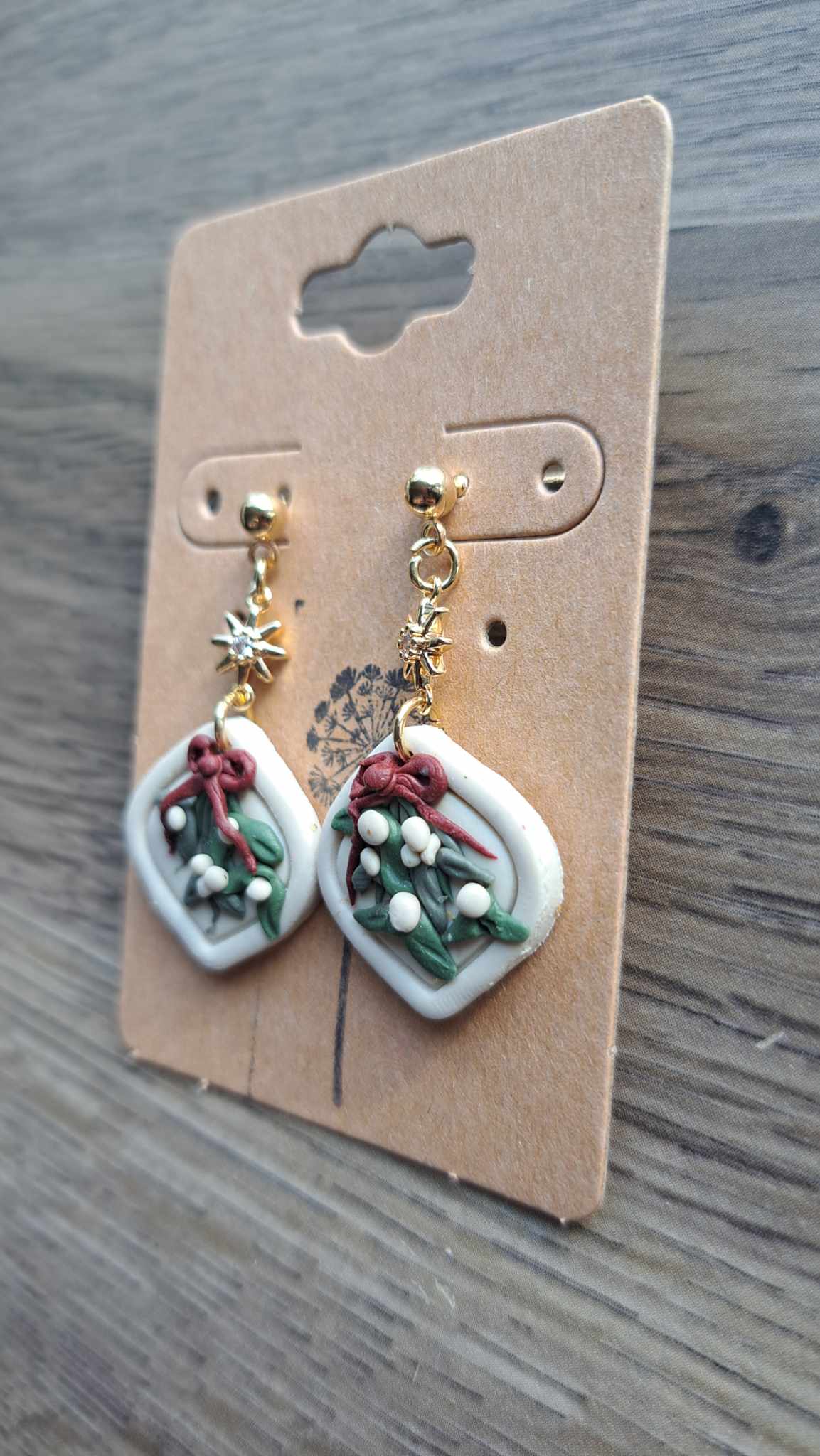 Mistletoe Polymer Clay Dangle Earrings (K/L)