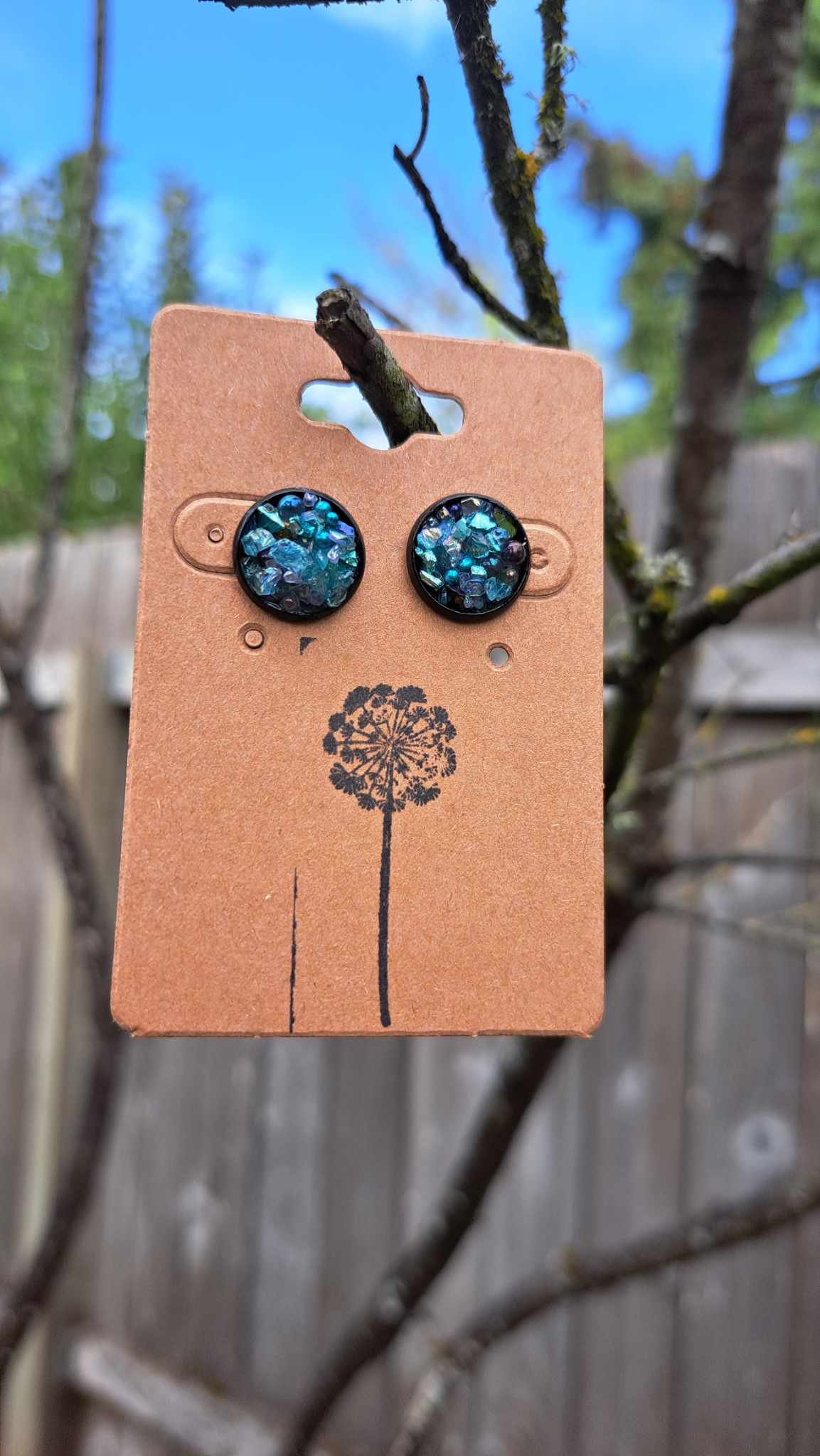 Round Bezel Style Gravel "Teal Bubbles" Earrings