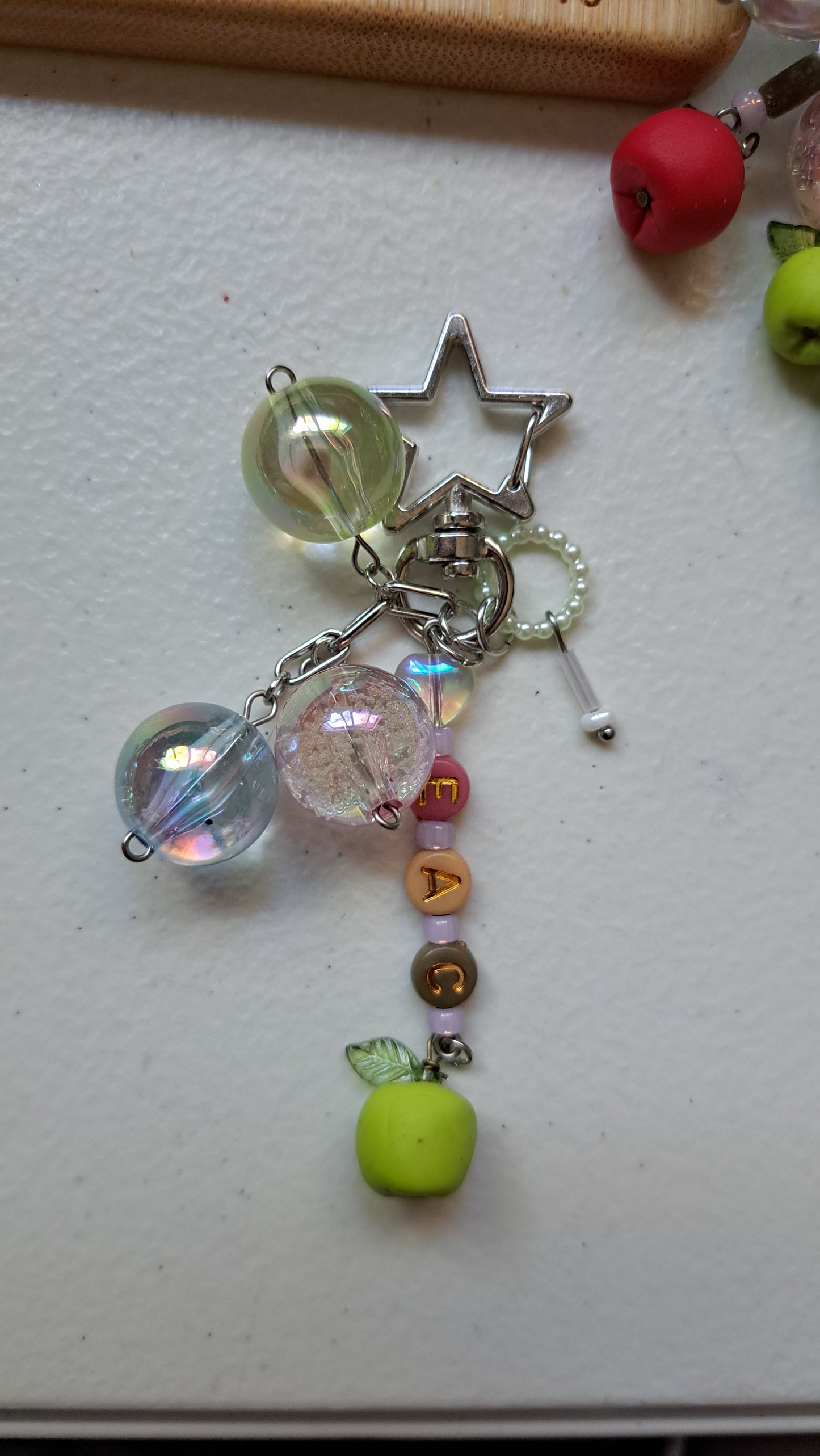 **🍎Apple's Keychains🍏**