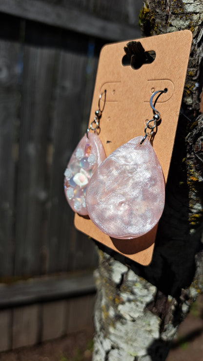 "Blushing Butterfly" Dangle Earring