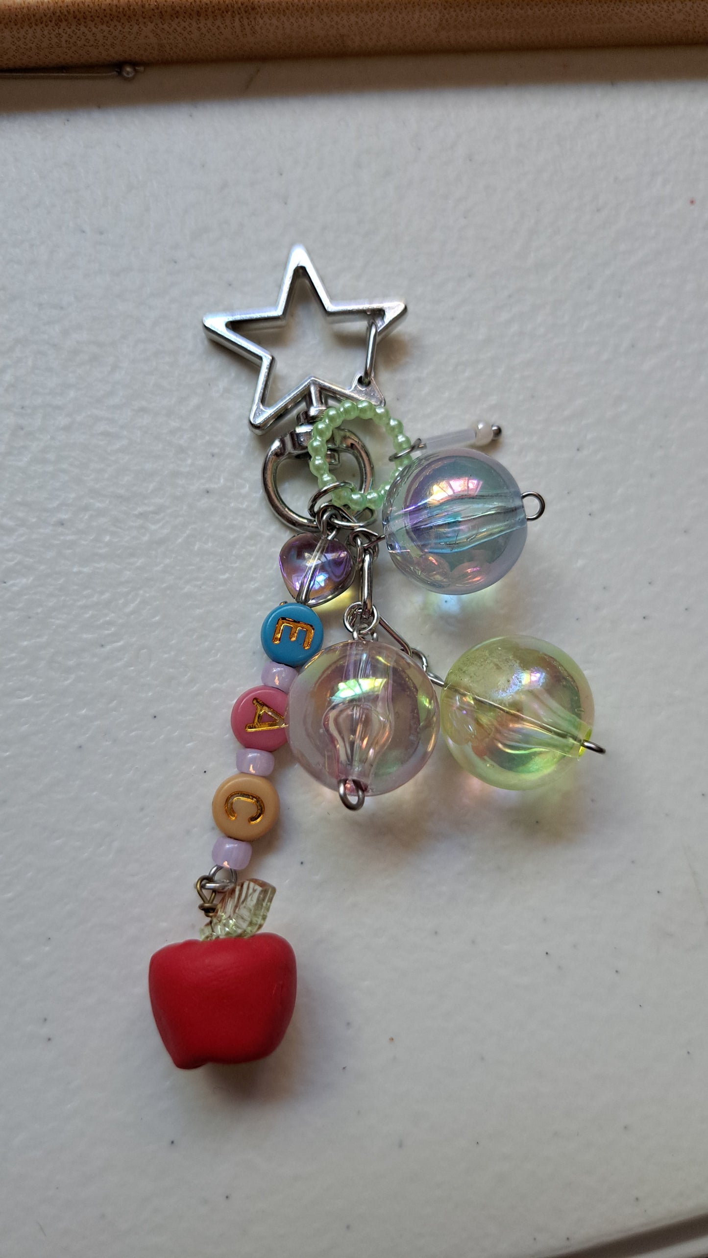 **🍎Apple's Keychains🍏**