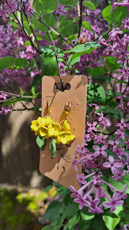"Buttercup Flower" Dangle Earring